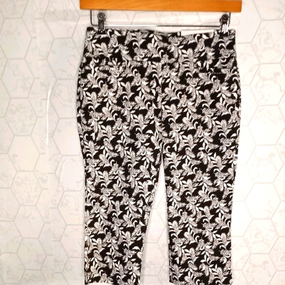 Christopher & Bank Luxe stretch Fern print crops - Picture 5 of 10
